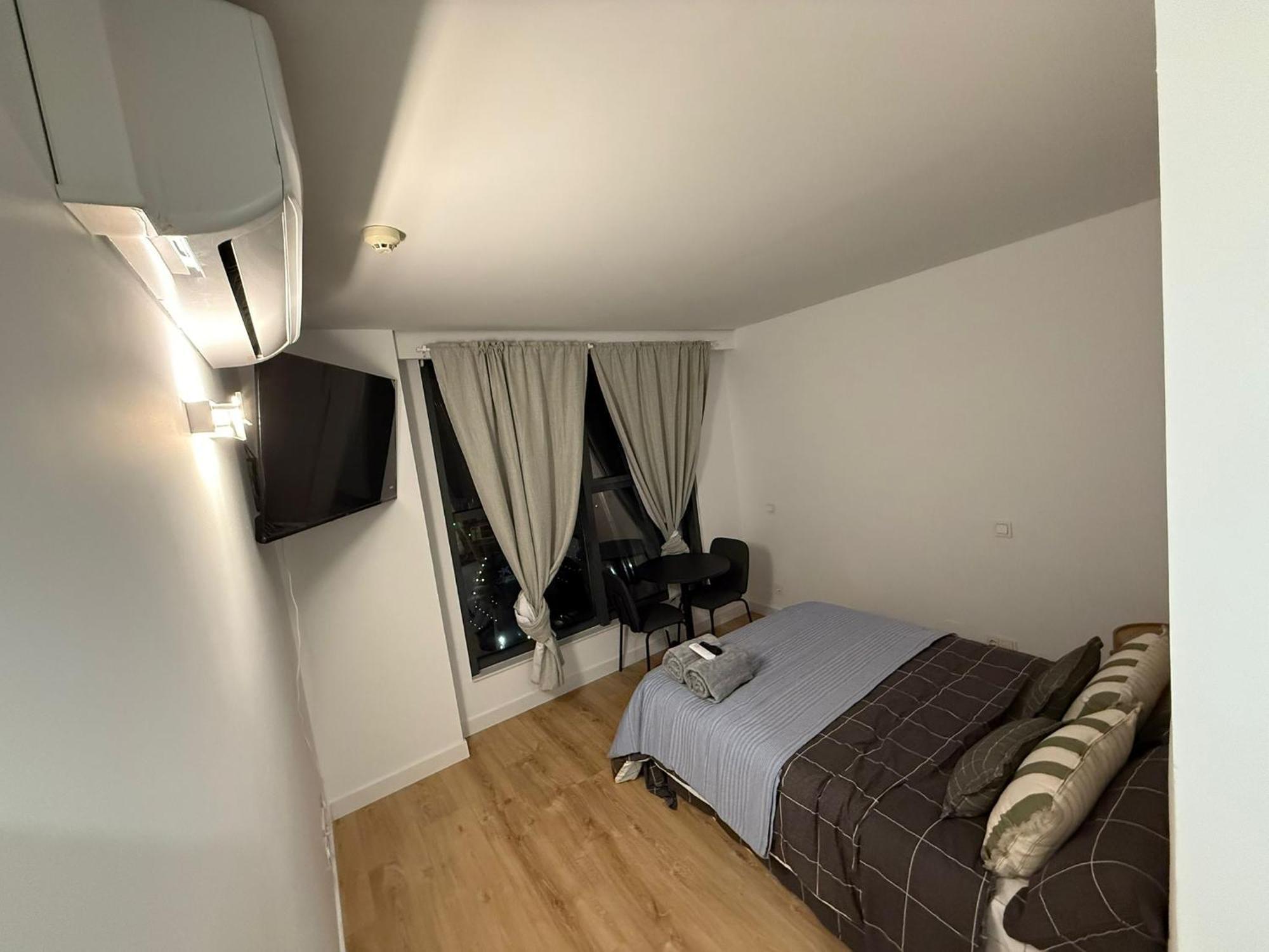 To Room Madrid Castellana Ngoại thất bức ảnh